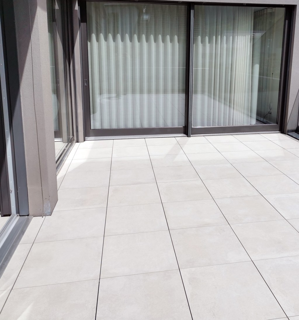 Terrasse, Mehrfamilienhaus / Terrace, apartment&nbsp;house